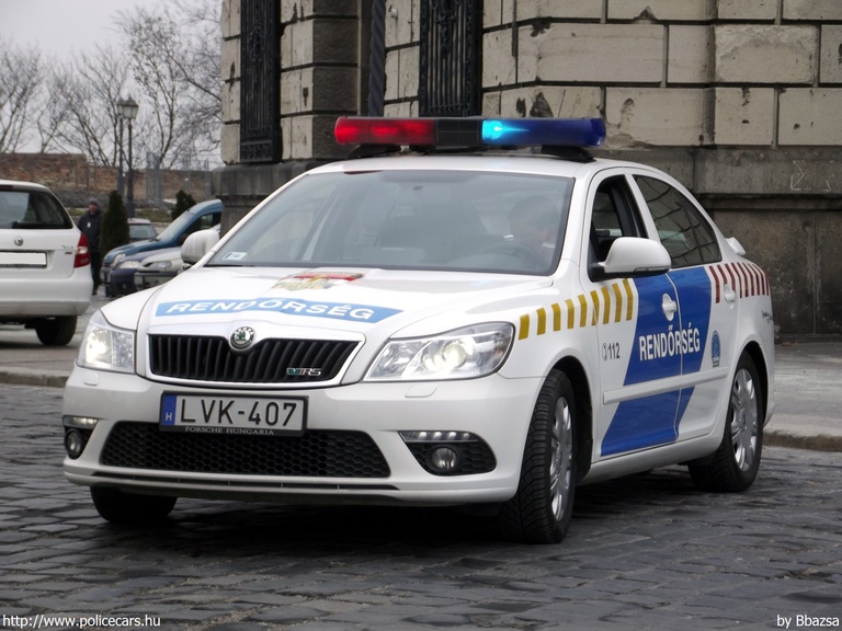  Skoda Octavia II vRS facelift, fotó: Bbazsa
Keywords: rendőr rendőrautó rendőrség magyar Magyarország LVK-407 Hungary hungarian police policecar