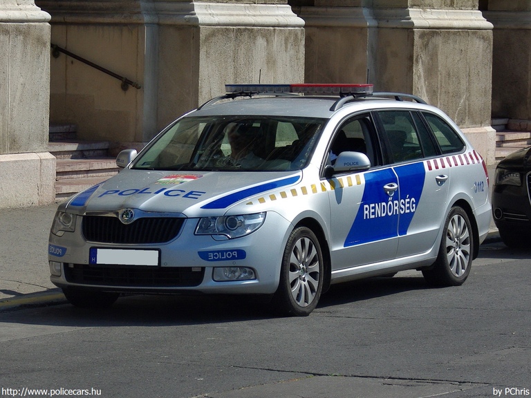 Skoda Superb, fotó: PChris
Keywords: rendőr rendőrautó rendőrség magyar Magyarország Hungary hungarian police policecar