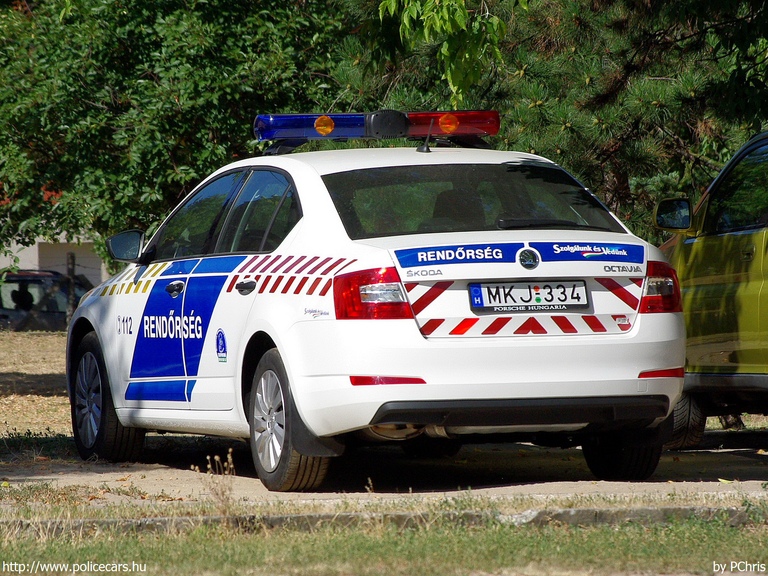Skoda Octavia III 1.4 TSI, fotó: PChris
Keywords: rendőrautó rendőrség rendőr magyar Magyarország MKJ-334 Hungary hungarian police policecar