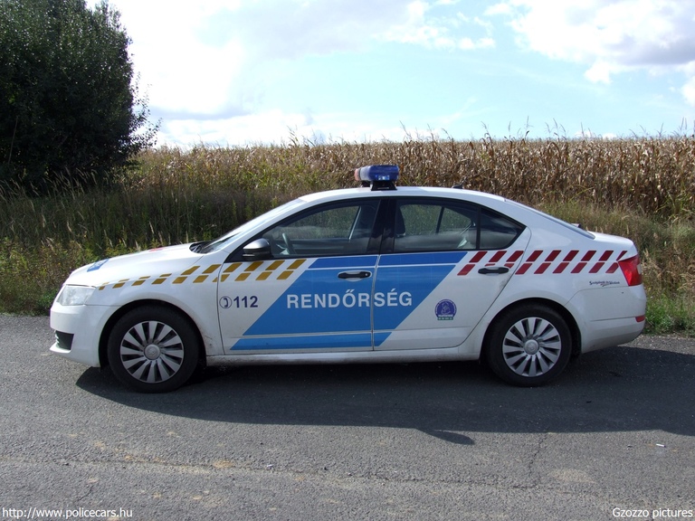Skoda Octavia III 1.4 TSI, fotó: Gzozzo pictures
Keywords: rendőr rendőrautó rendőrség magyar Magyarország MKJ-339 Hungary hungarian police policecar