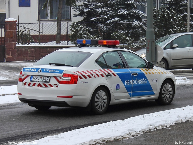 Skoda Octavia III 1.4 TSI, fotó: HNorbert
Keywords: rendőr rendőrautó rendőrség magyar Magyarország MKJ-347 Hungary hungarian police policecar