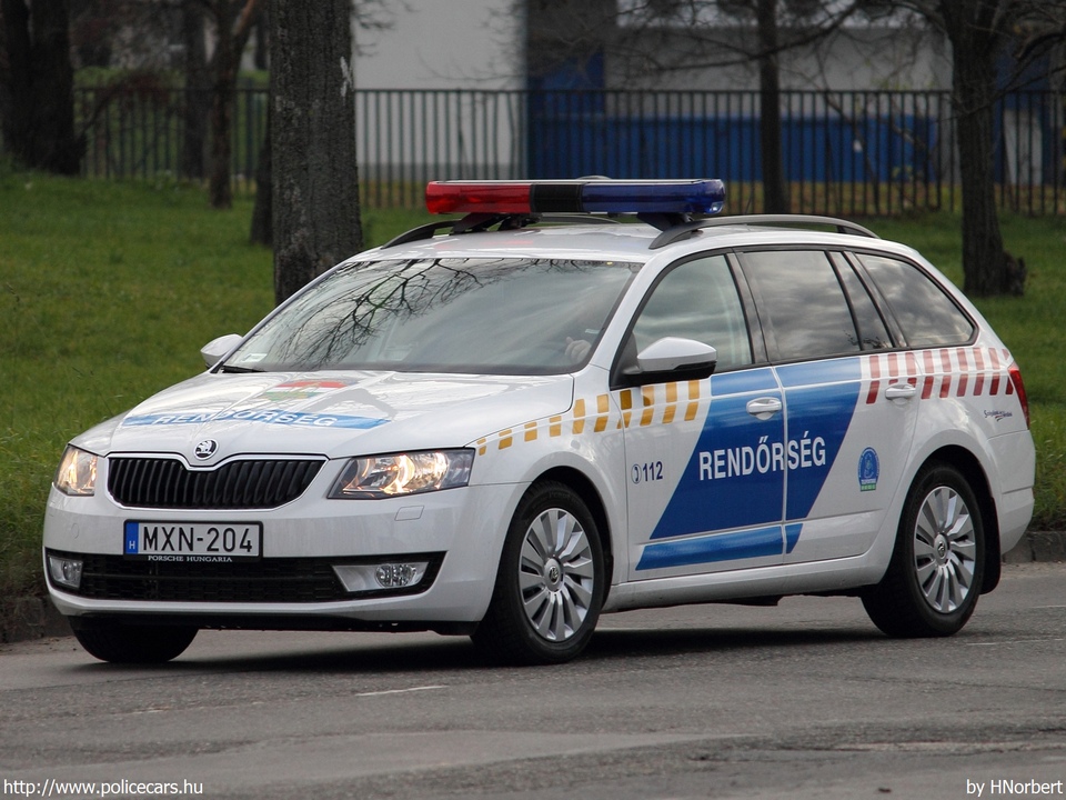 Skoda Octavia III Combi 1.4 TSI, fotó: HNorbert
Keywords: rendőr rendőrautó rendőrség magyar Magyarország MXN-204 Hungary hungarian police policecar