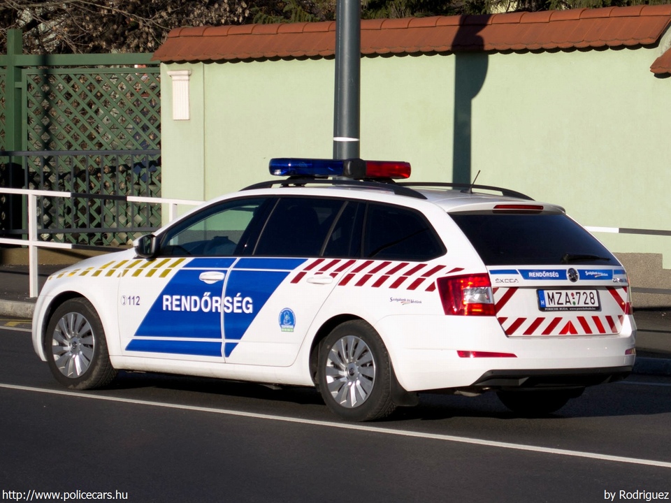 Skoda Octavia III Combi 1.4 TSI, fotó: Rodriguez
Keywords: rendőr rendőrautó rendőrség magyar Magyarország MZA-728 Hungary hungarian police policecar