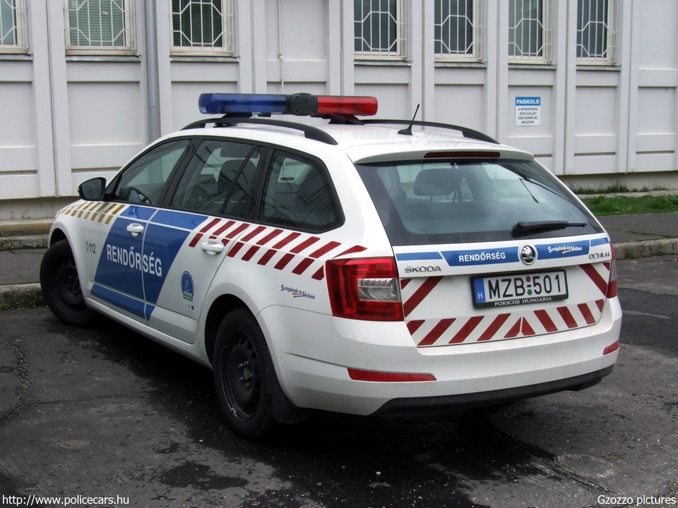 Skoda Octavia III Combi 1.4 TSI, fotó: Gzozzo pictures
Keywords: rendőr rendőrautó rendőrség magyar Magyarország Hungary hungarian police policecar mzb-501