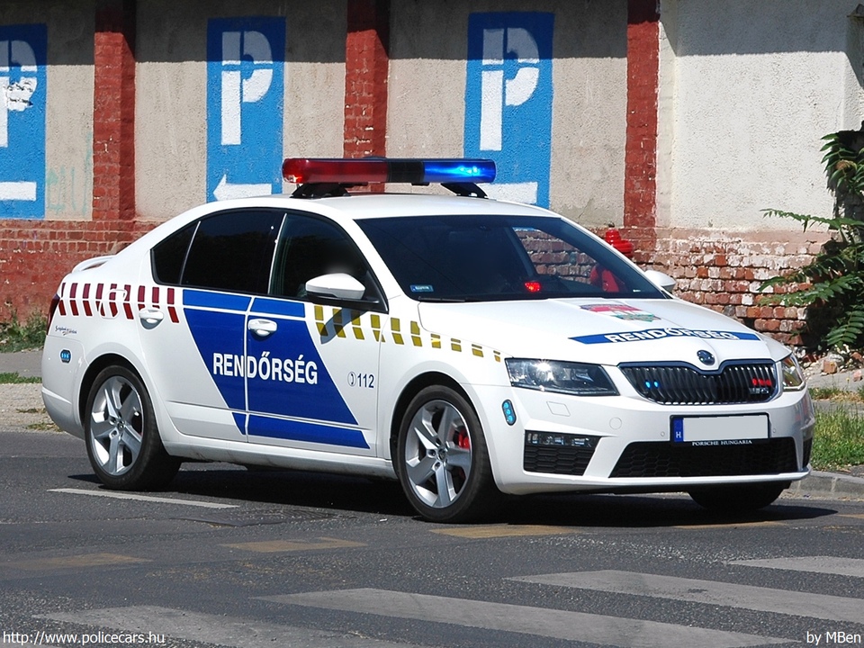 Skoda Octavia III RS, fotó: MBen
Keywords: rendőr rendőrautó rendőrség magyar Magyarország Hungary hungarian police policecar