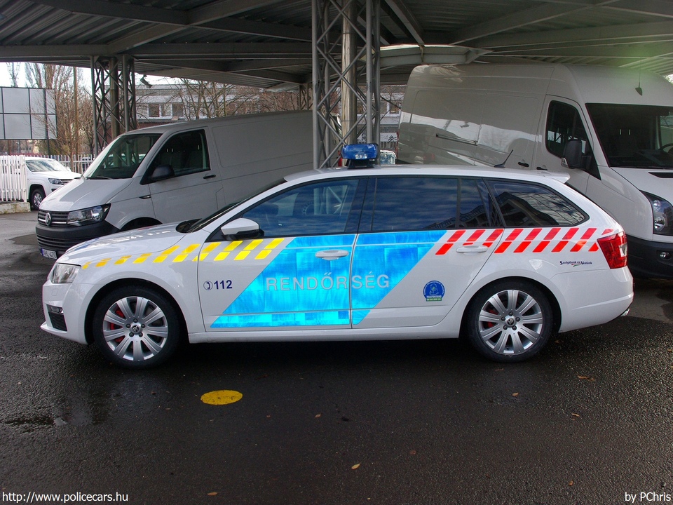Skoda Octavia Combi RS 2.0 TSI DSG, fotó: PChris
Keywords: rendőr rendőrautó rendőrség magyar Magyarország NJS-502 hungarian Hungary police policecar
