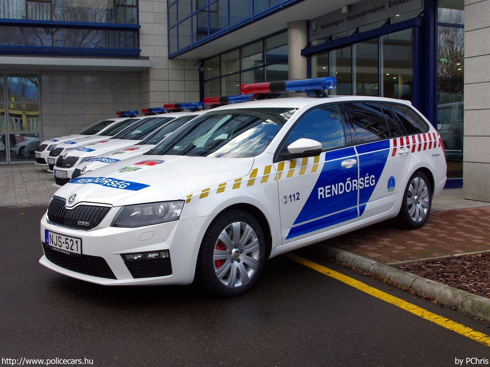 Skoda Octavia Combi RS 2.0 TSI DSG, fotó: PChris
Keywords: rendőr rendőrautó rendőrség magyar Magyarország NJS-521 hungarian Hungary police policecar