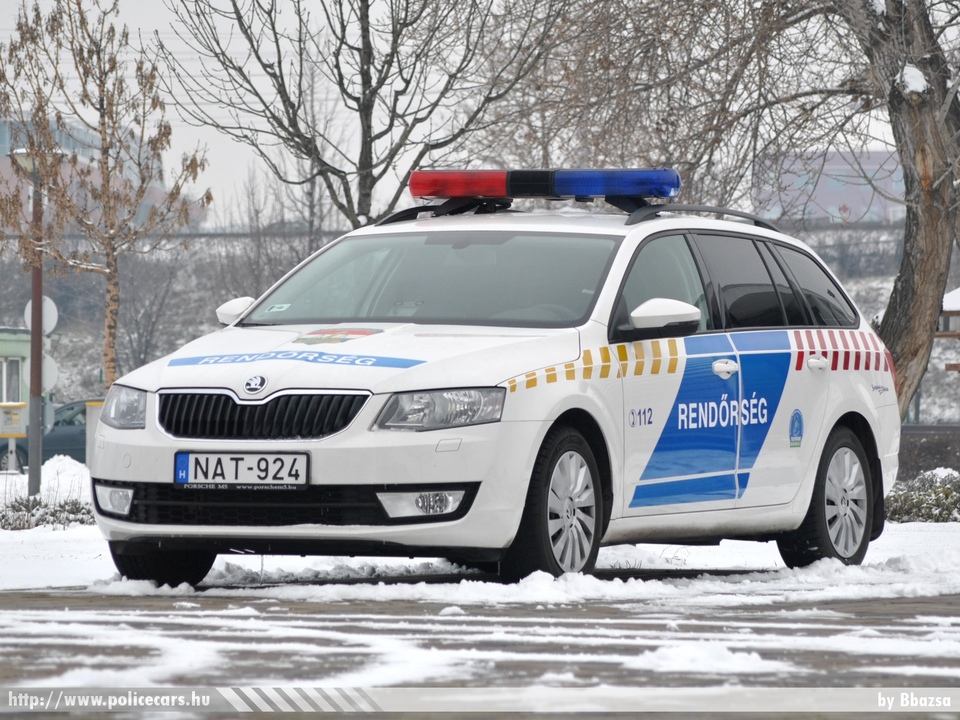 Skoda Octavia III Combi 1.4 TSI, fotó: Bbazsa
Keywords: rendőr rendőrautó rendőrség magyar Magyarország hungarian Hungary police policecar NAT-924