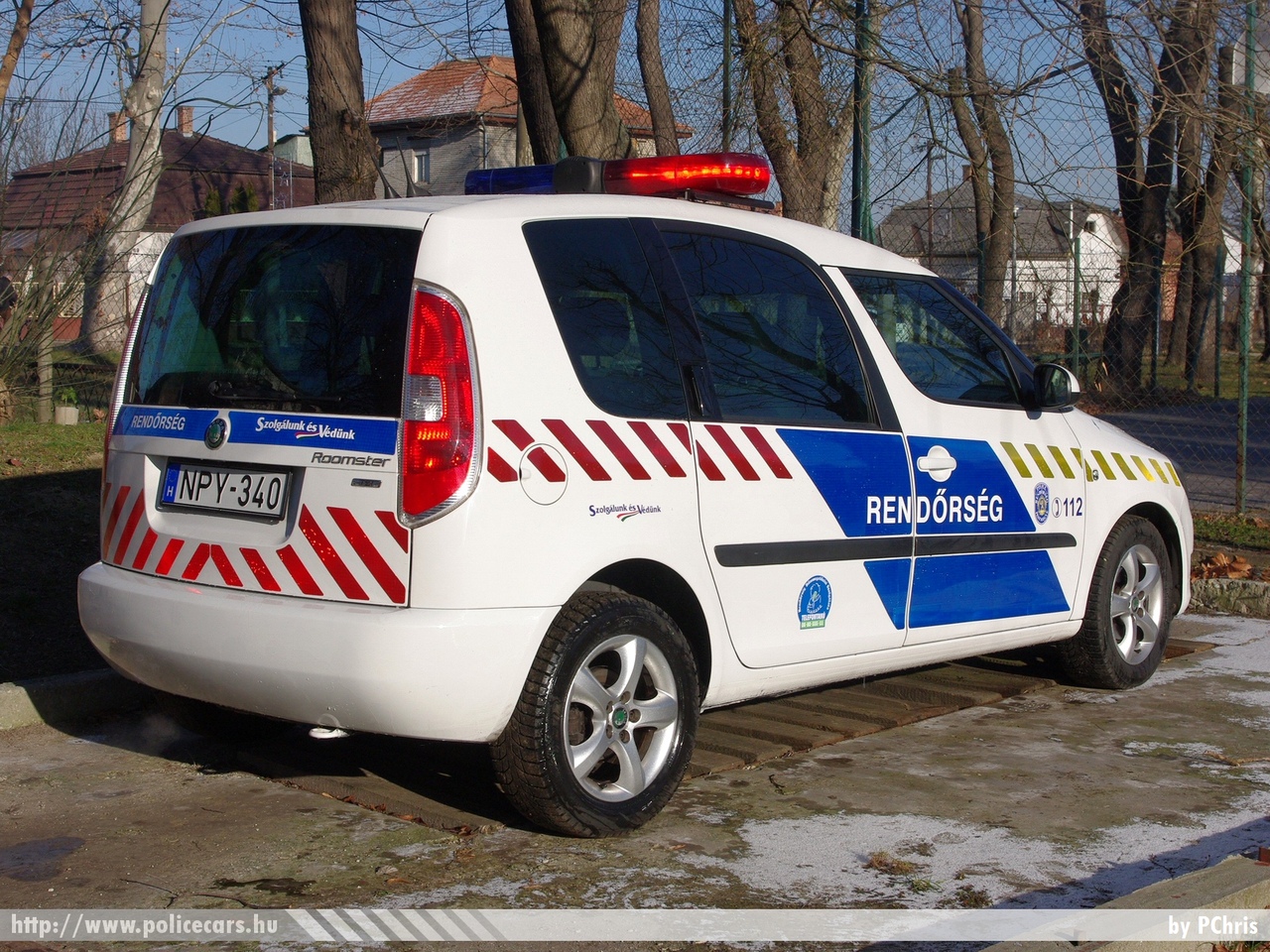 Skoda Roomster, fotó: PChris
Keywords: rendőr rendőrautó rendőrség magyar Magyarország hungarian Hungary police policecar NPY-340
