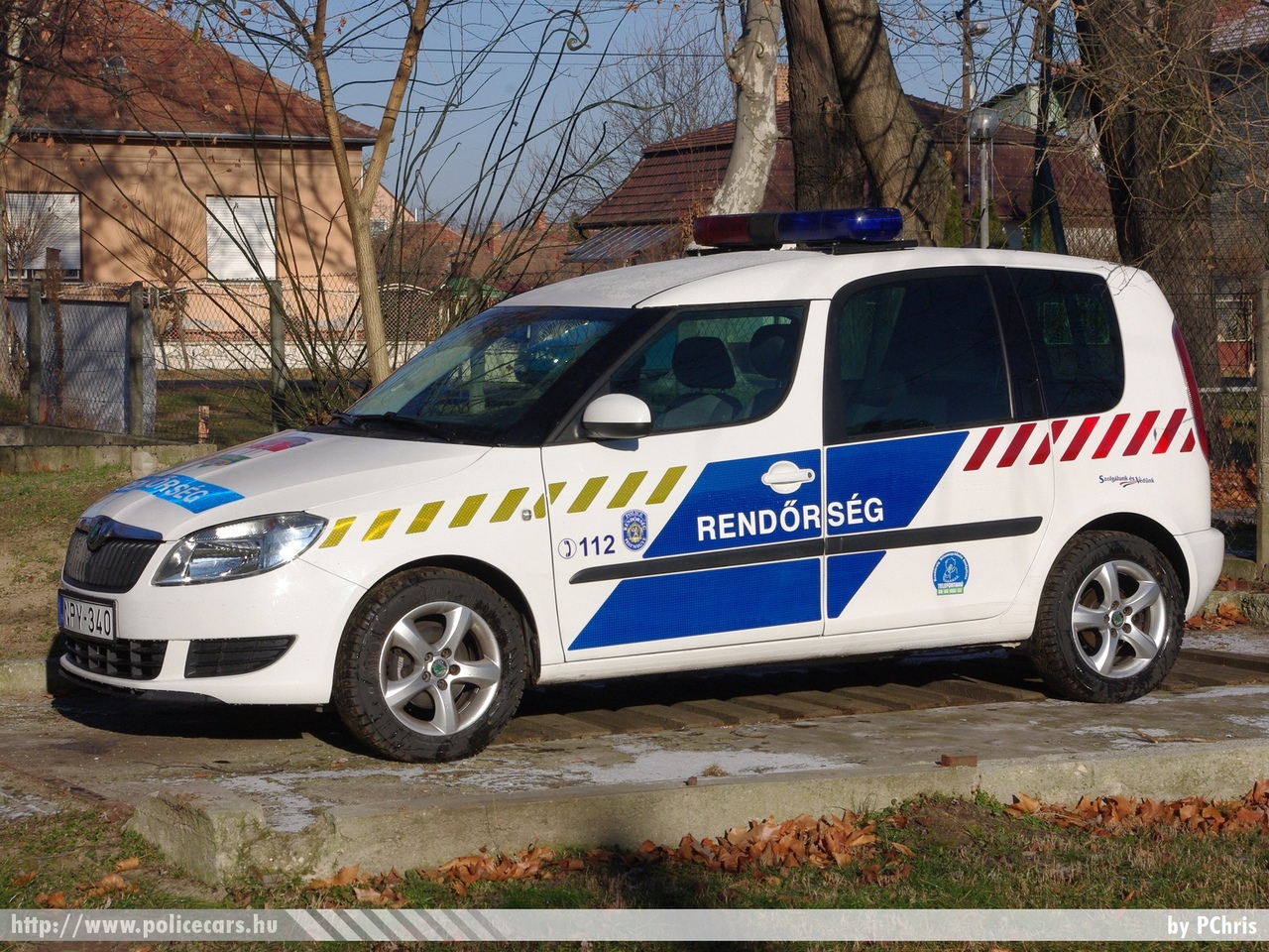 Skoda Roomster, fotó: PChris
Keywords: rendőr rendőrautó rendőrség magyar Magyarország hungarian Hungary police policecar NPY-340