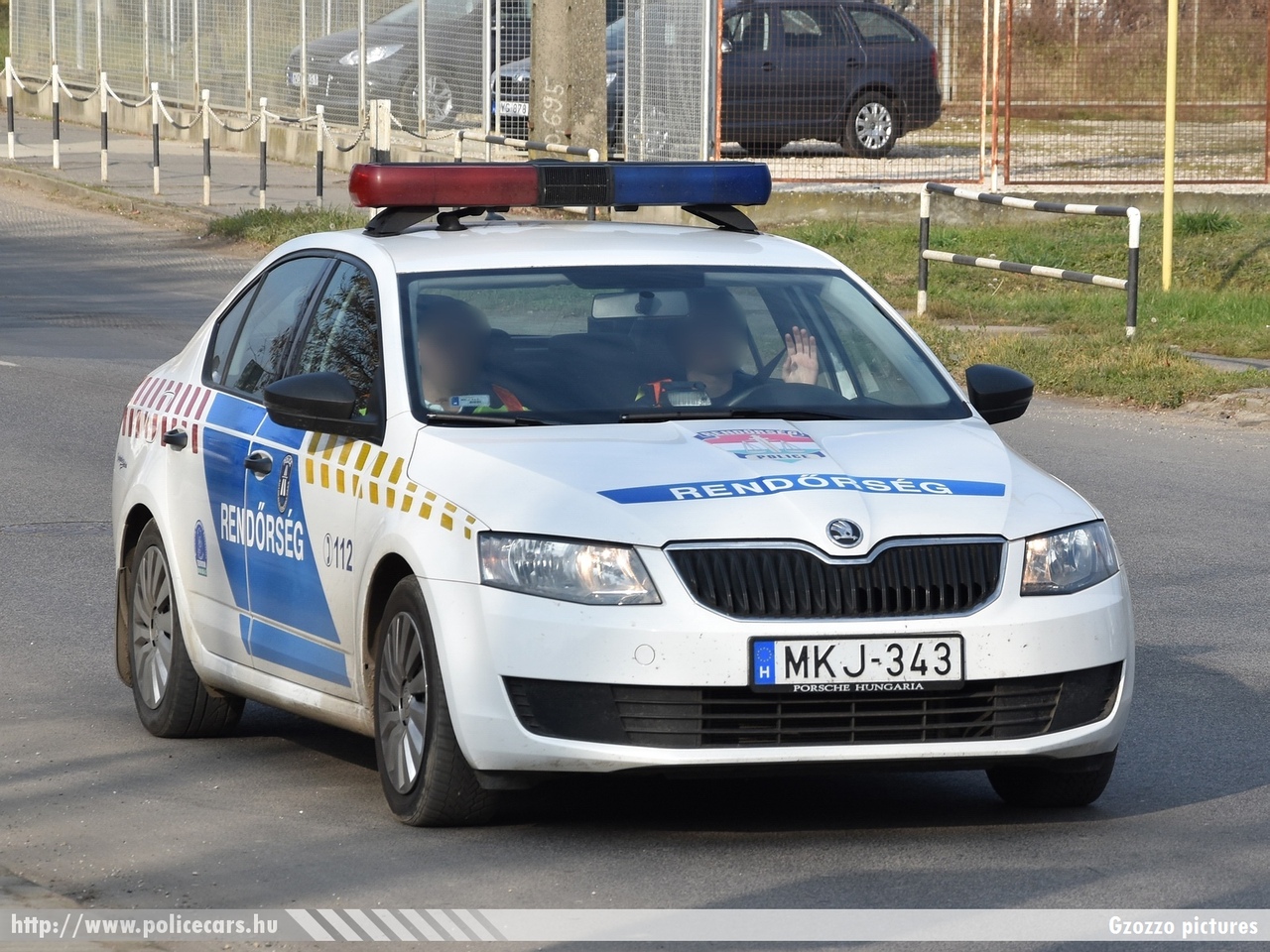 Skoda Octavia III 1.4 TSI, fotó: Gzozzo pictures
Keywords: rendőr rendőrautó rendőrség magyar Magyarország hungarian Hungary police policecar MKJ-343