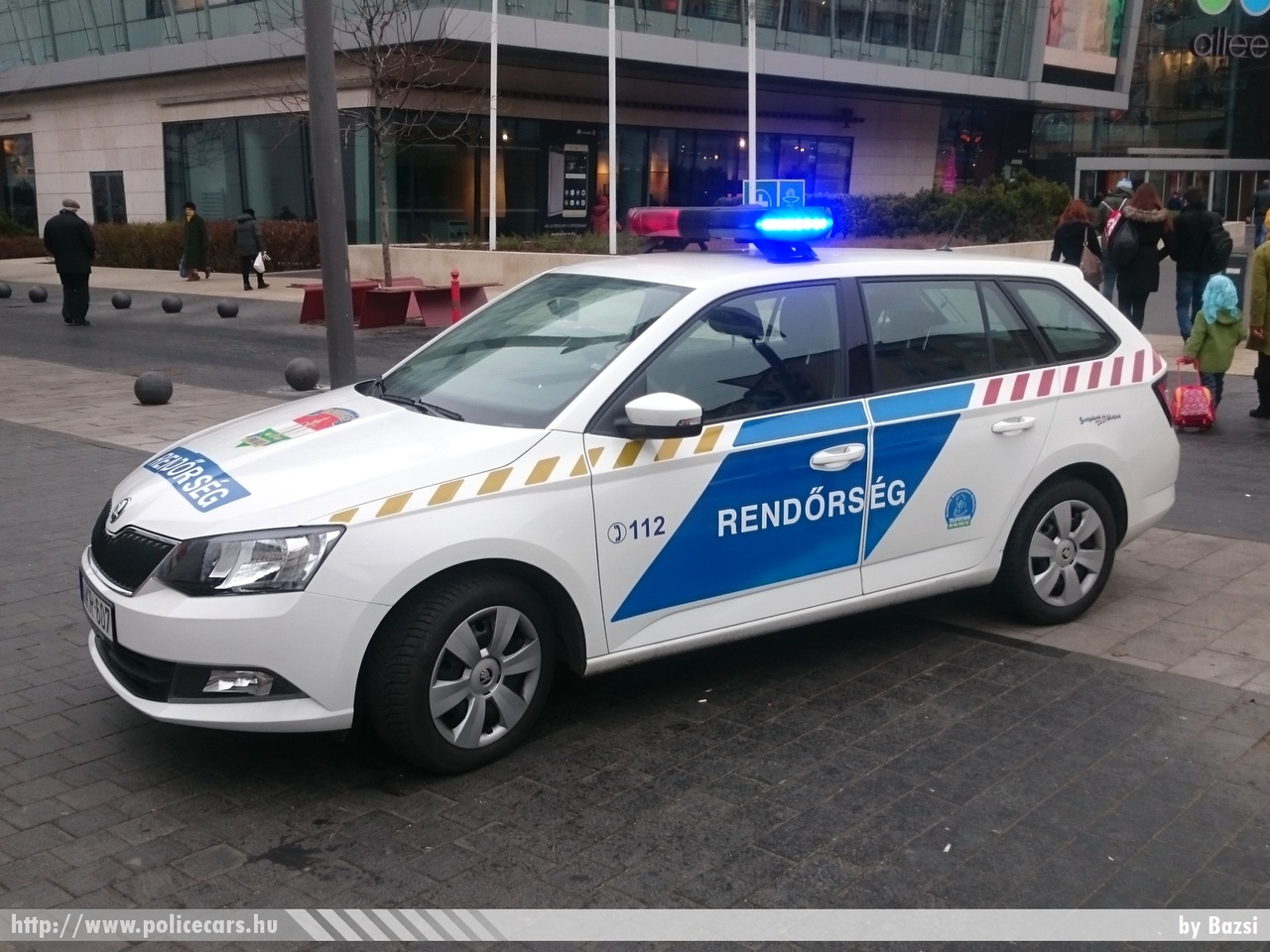 Skoda Fabia III Combi, fotó: Bazsi
Keywords: rendőr rendőrautó rendőrség magyar Magyarország hungarian Hungary police policecar NKR-607