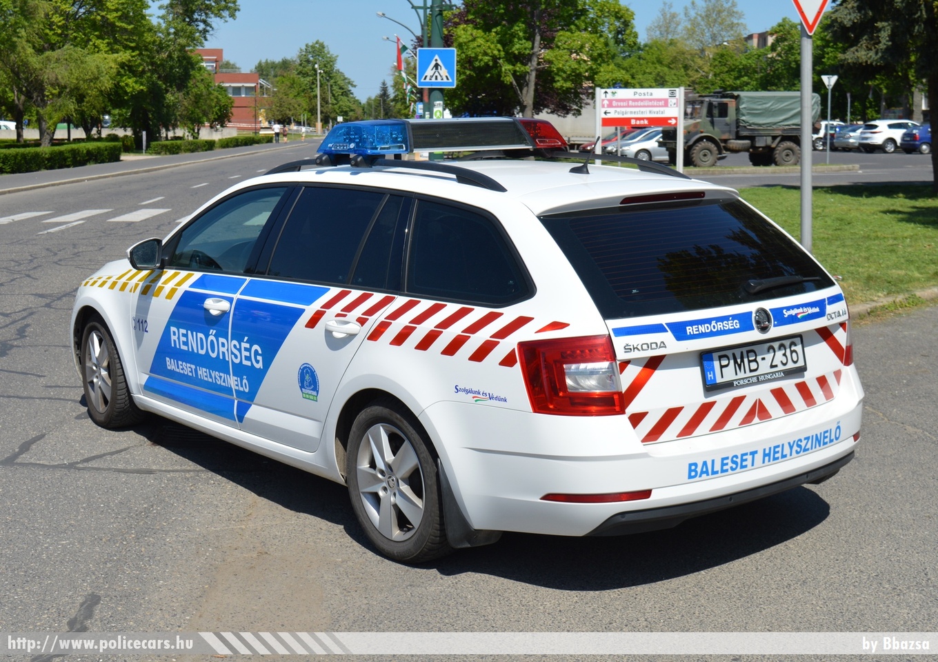 Skoda Octavia III Combi facelift, fotó: Bbazsa
Keywords: rendőr rendőrautó rendőrség magyar Magyarország hungarian Hungary police policecar PMB-236 Tiszaújváros