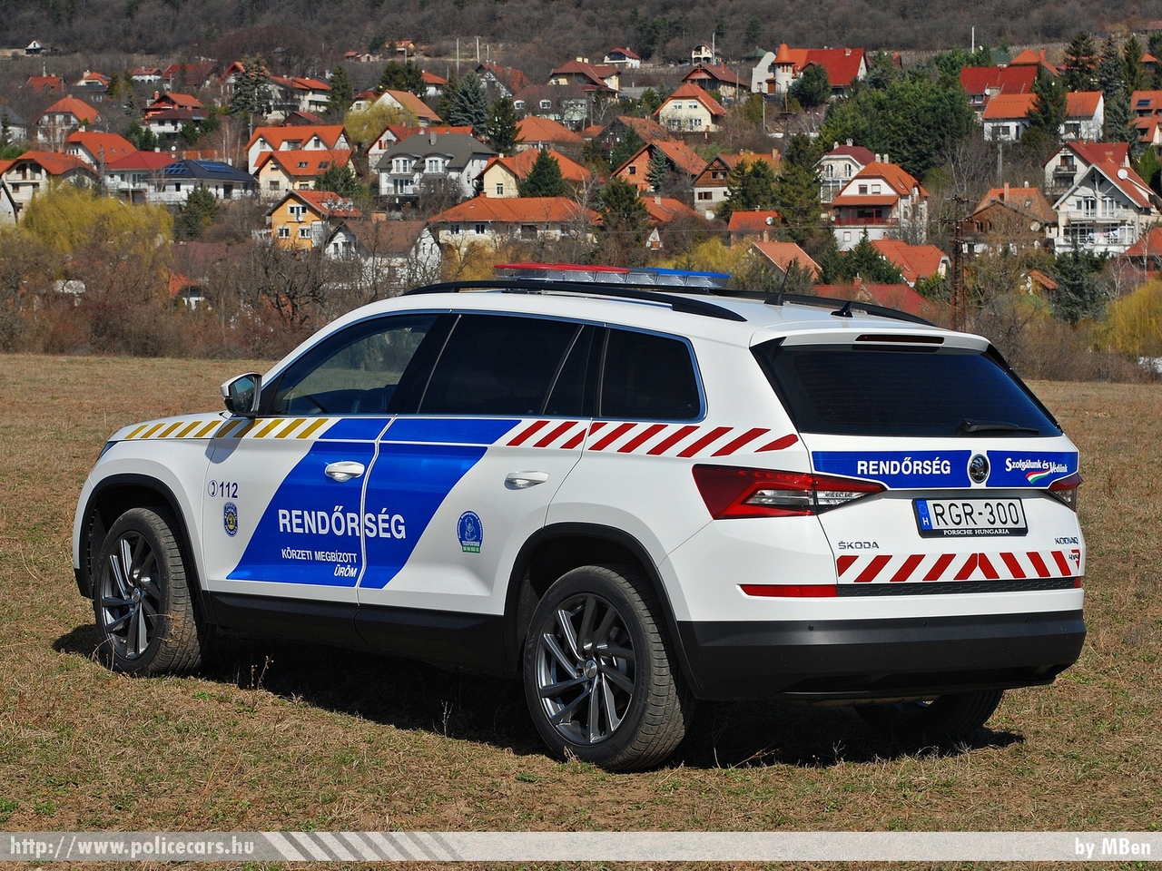 Skoda Kodiaq 4x4, fotó: MBen
Keywords: rendőr rendőrautó rendőrség magyar Magyarország hungarian Hungary police policecar RGR-300
