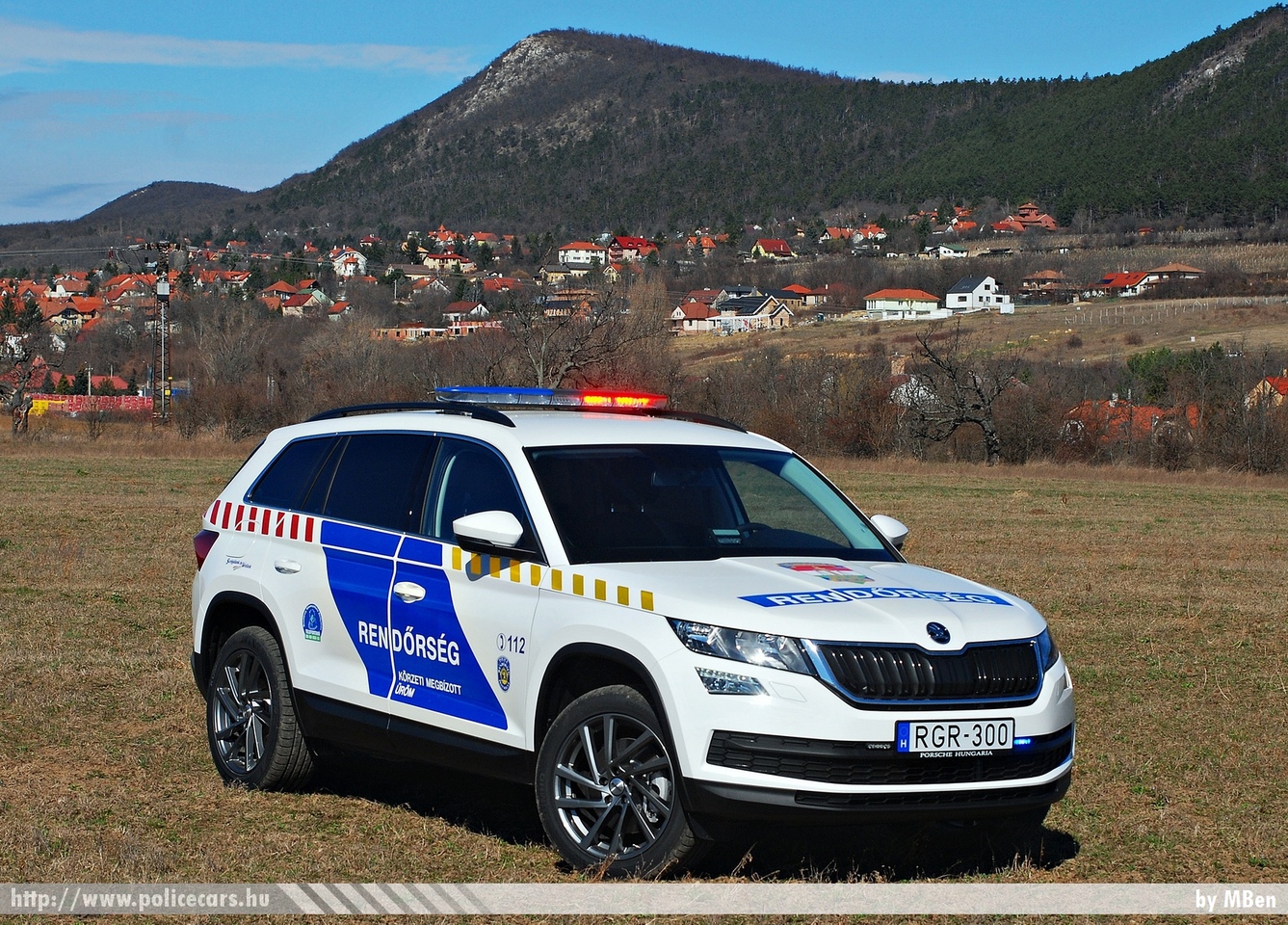 Skoda Kodiaq 4x4, fotó: MBen
Keywords: rendőr rendőrautó rendőrség magyar Magyarország hungarian Hungary police policecar RGR-300