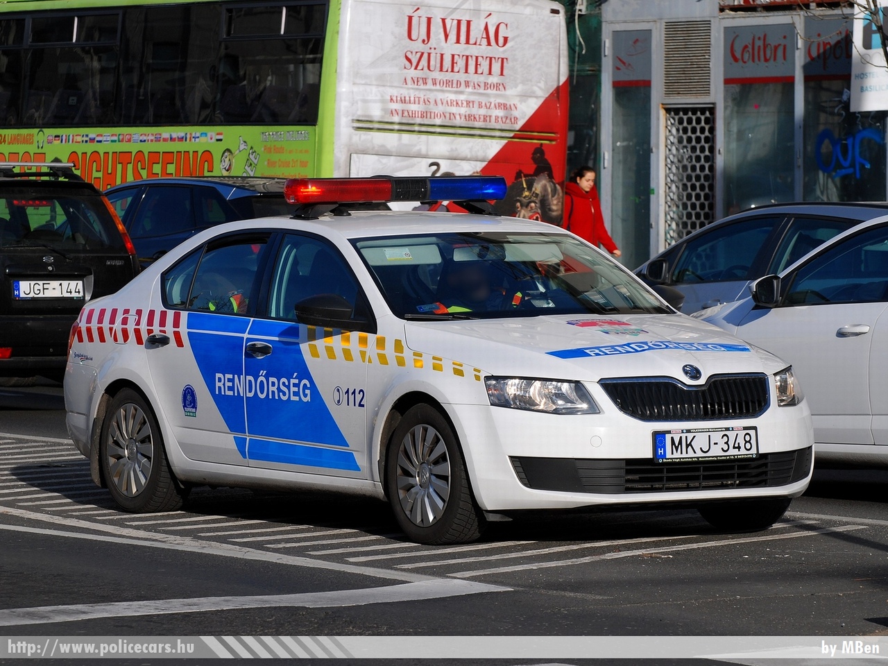 Skoda Octavia III 1.4 TSI, fotó: MBen
Keywords: rendőr rendőrautó rendőrség magyar Magyarország hungarian Hungary police policecar MKJ-348