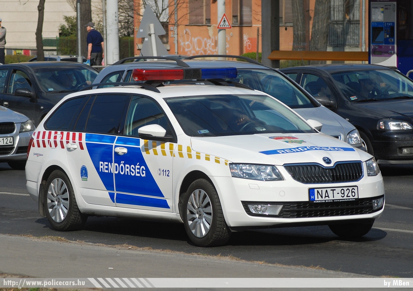 Skoda Octavia III Combi 1.4 TSI, fotó: MBen
Keywords: rendőr rendőrautó rendőrség magyar Magyarország hungarian Hungary police policecar NAT-926