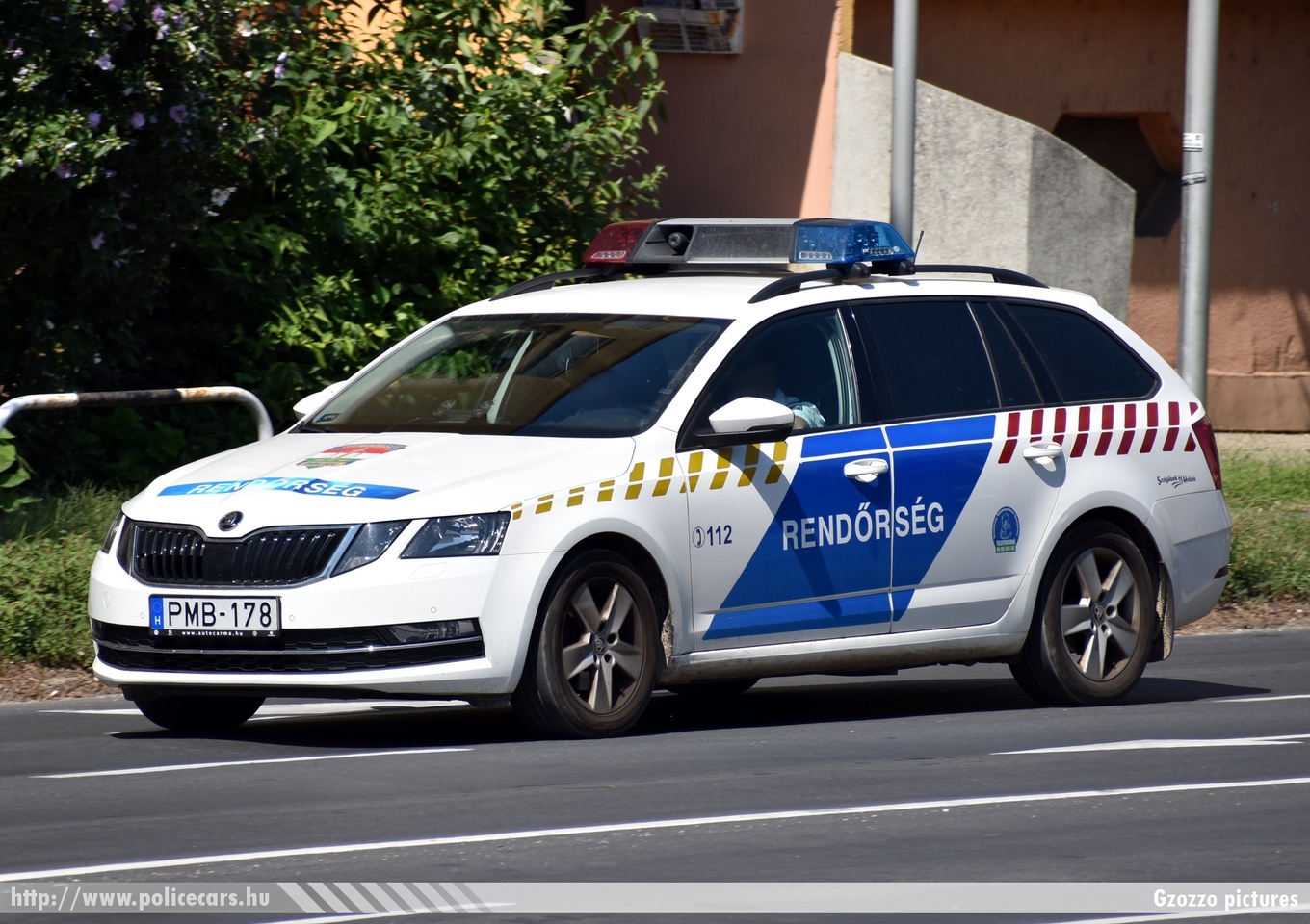 Skoda Octavia III Combi facelift, fotó: Gzozzo pictures
Keywords: rendőr rendőrautó rendőrség magyar Magyarország hungarian Hungary police policecar PMB-178