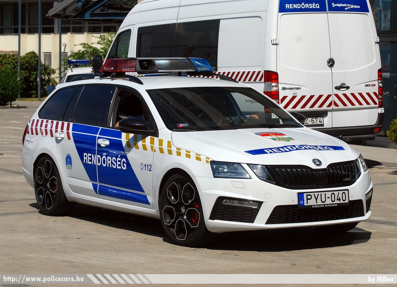 Skoda Octavia III RS Combi facelift, fotó: MBen
Keywords: rendőr rendőrautó rendőrség magyar Magyarország hungarian Hungary police policecar PYU-040