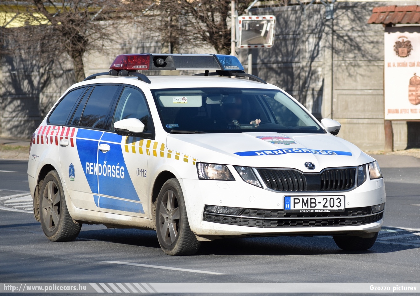 Skoda Octavia III Combi facelift, fotó: Gzozzo pictures
Keywords: rendőr rendőrautó rendőrség magyar Magyarország hungarian Hungary police policecar PMB-203