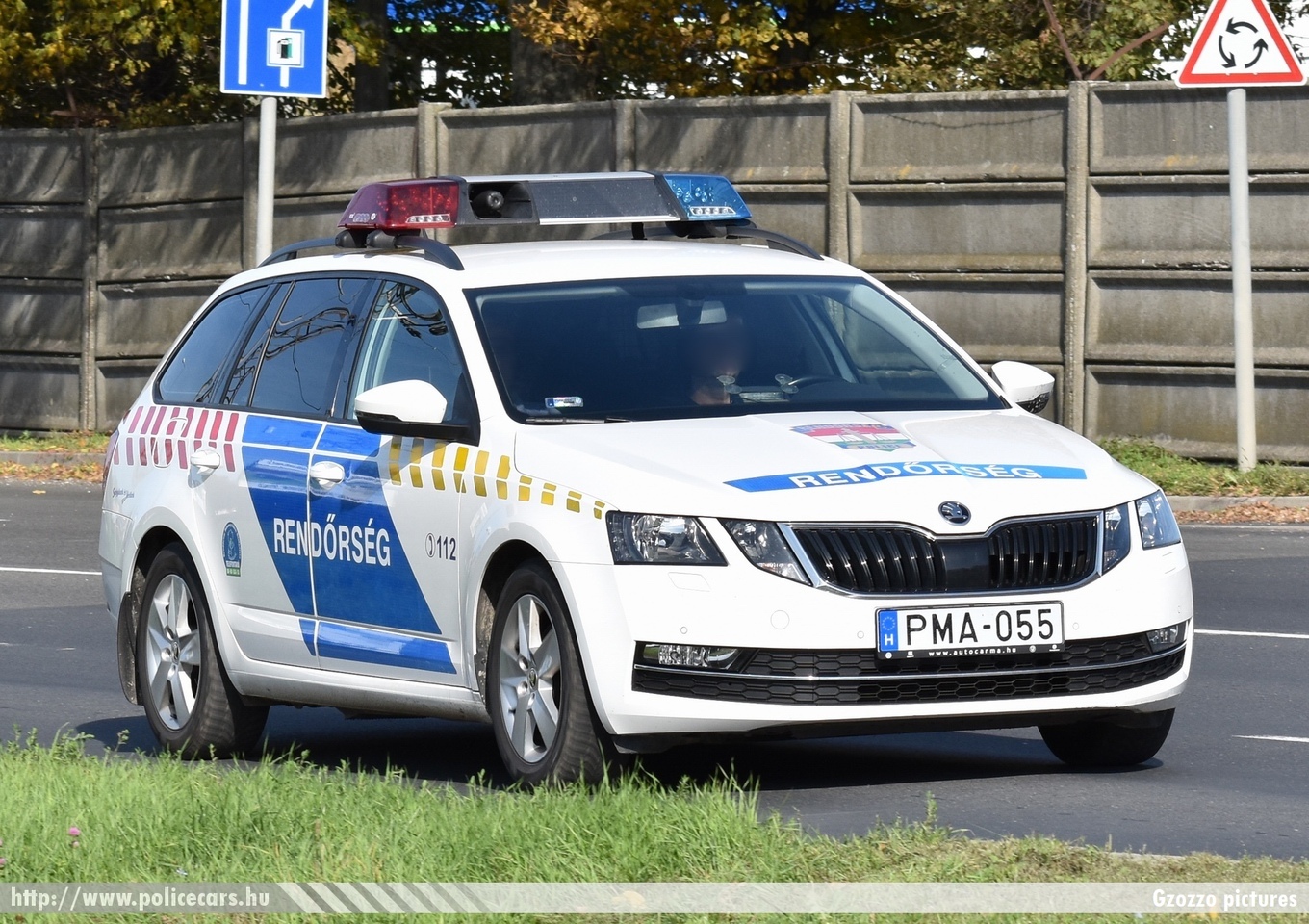 Skoda Octavia III Combi facelift, fotó: Gzozzo pictures
Keywords: rendőr rendőrautó rendőrség magyar Magyarország hungarian Hungary police policecar PMA-055