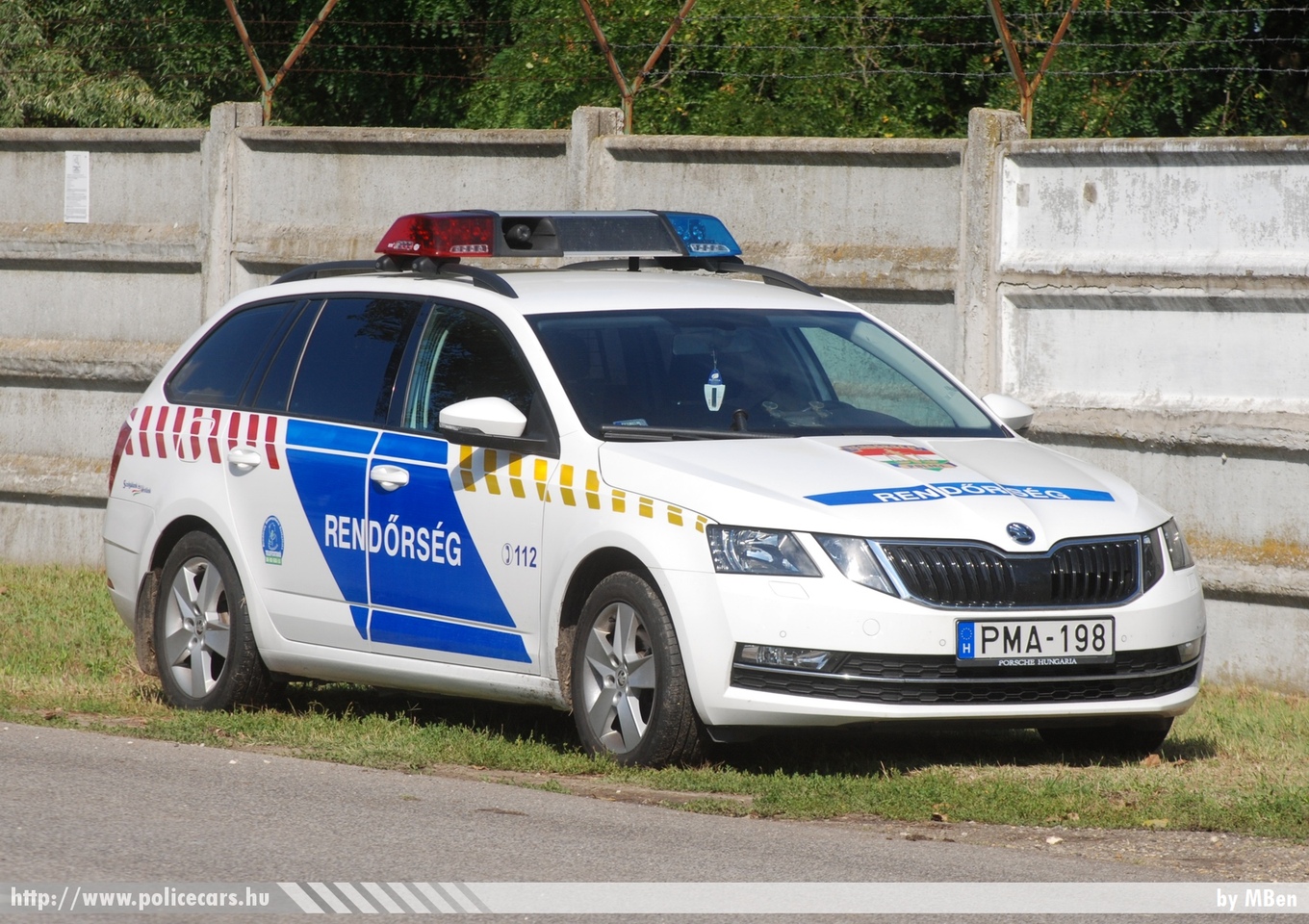 Skoda Octavia III Combi facelift, fotó: MBen
Keywords: rendőr rendőrautó rendőrség magyar Magyarország hungarian Hungary police policecar PMA-198