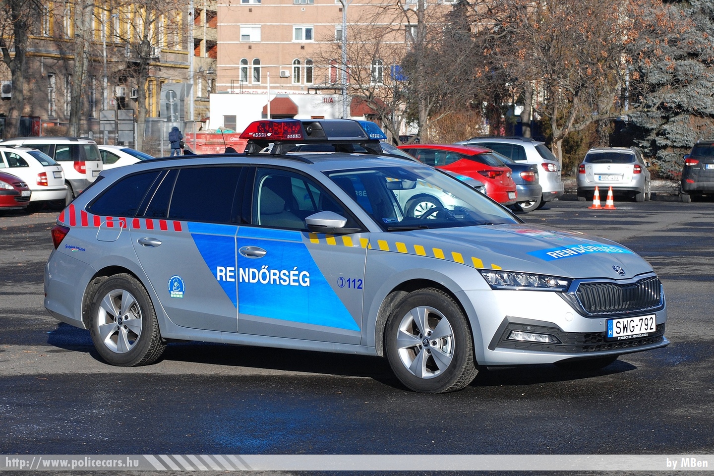 Skoda Octavia IV, fotó: MBen
Keywords: rendőr rendőrautó rendőrség magyar Magyarország hungarian Hungary police policecar SWG-792