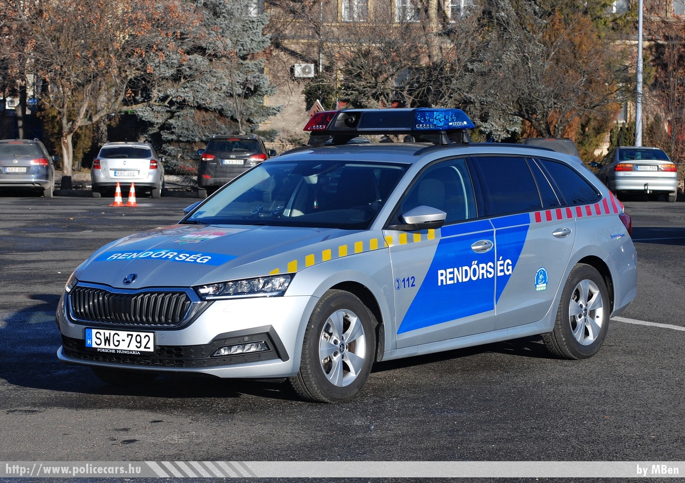 Skoda Octavia IV, fotó: MBen
Keywords: rendőr rendőrautó rendőrség magyar Magyarország hungarian Hungary police policecar SWG-792