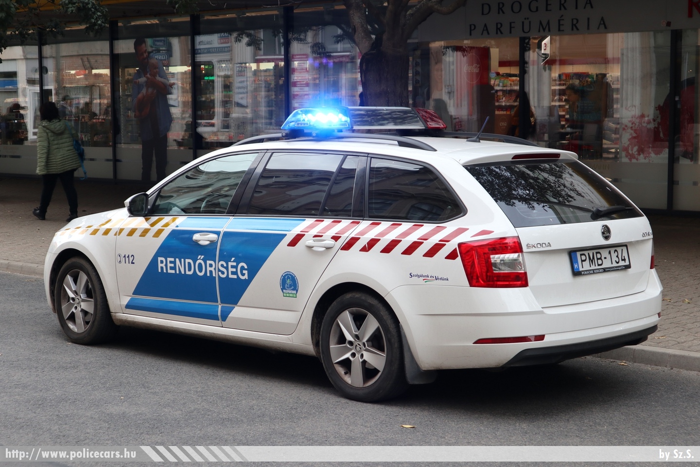 Skoda Octavia III Combi facelift, fotó: Sz.S.
Keywords: rendőr rendőrautó rendőrség magyar Magyarország hungarian Hungary police policecar PMB-134