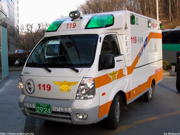 fotó: Ambucar
Keywords: Dél-Korea dél-koreai mentő mentőautó