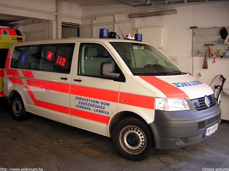 Volkswagen Transporter T4, fotó: Gzozzo pictures
Keywords: szlovén Szlovénia mentőautó mentő slovenian Slovenia ambulance