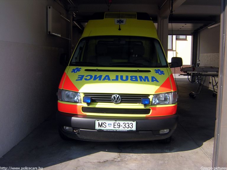 Volkswagen Transporter T4, fotó: Gzozzo pictures
Keywords: szlovén Szlovénia mentőautó mentő slovenian Slovenia ambulance