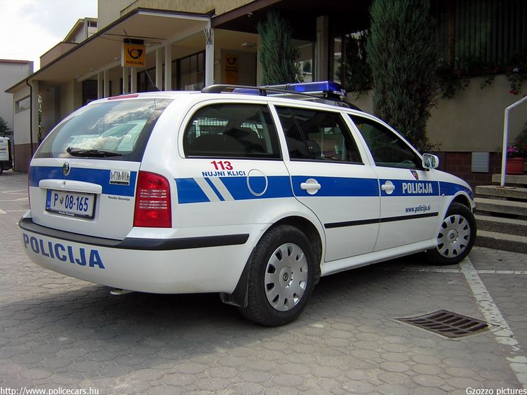 Skoda Octavia, fotó: Gzozzo pictures
Keywords: szlovén Szlovénia rendőrautó rendőrség rendőr police policecar Slovenia slovenian