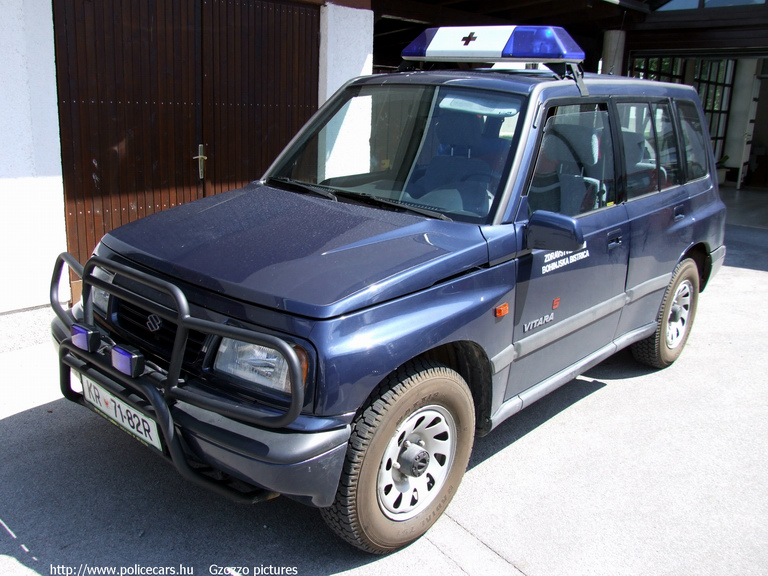 Suzuki Vitara, fotó: Gzozzo pictures
Keywords: szlovén Szlovénia mentőautó mentő slovenian Slovenia ambulance