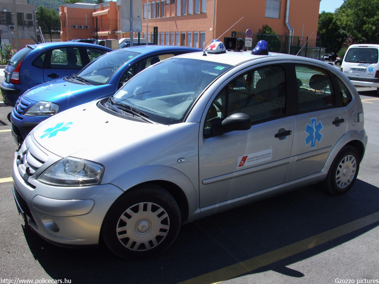 Citroen C3, fotó: Gzozzo pictures
Keywords: szlovén Szlovénia mentőautó mentő slovenian Slovenia ambulance