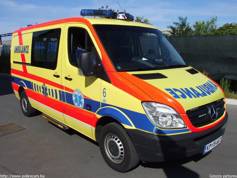 Mercedes Sprinter II, fotó: Gzozzo pictures
Keywords: szlovén Szlovénia mentőautó mentő slovenian Slovenia ambulance
