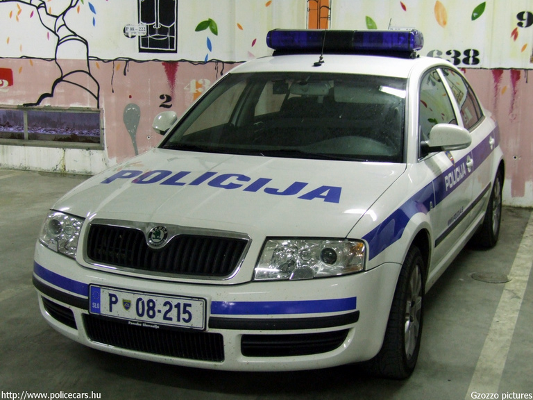 Skoda Superb, fotó: Gzozzo pictures
Keywords: szlovén Szlovénia rendőrautó rendőrség rendőr rendőr police policecar Slovenia slovenian