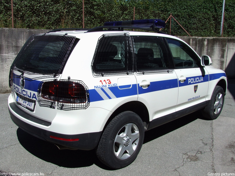 Volkswagen Touareg, fotó: Gzozzo pictures
Keywords: szlovén Szlovénia rendőrautó rendőrség rendőr rendőr police policecar Slovenia slovenian