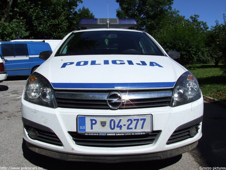 Opel Astra H, fotó: Gzozzo pictures
Keywords: szlovén Szlovénia rendőrautó rendőrség rendőr police policecar Slovenia slovenian