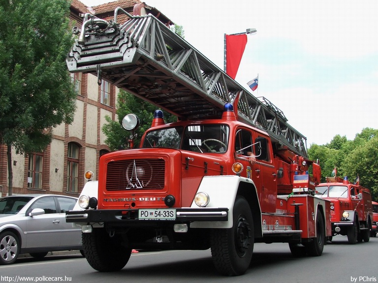 Magirus, fotó: PChris
Keywords: szlovén Szlovénia tûzoltóautó tûzoltóság tûzoltó slovenian Slovenia fire firetruck