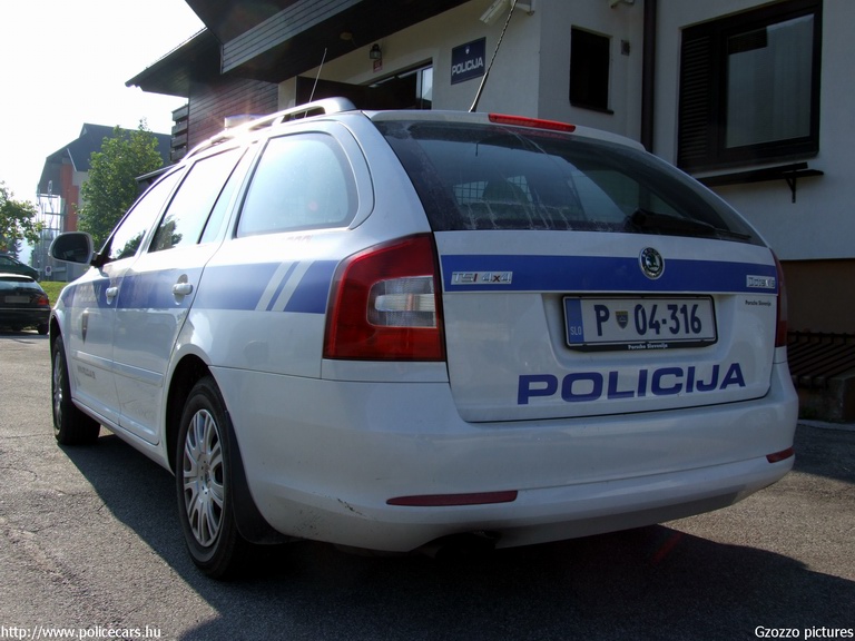 Skoda Octavia II, fotó: Gzozzo pictures
Keywords: szlovén Szlovénia rendőrautó rendőrség rendőr police policecar Slovenia slovenian