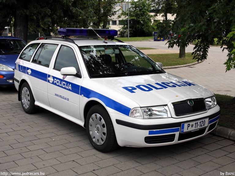Skoda Octavia, fotó: Bazsi
Keywords: szlovén Szlovénia rendőr rendőrautó rendőrség police policecar Slovenia slovenian