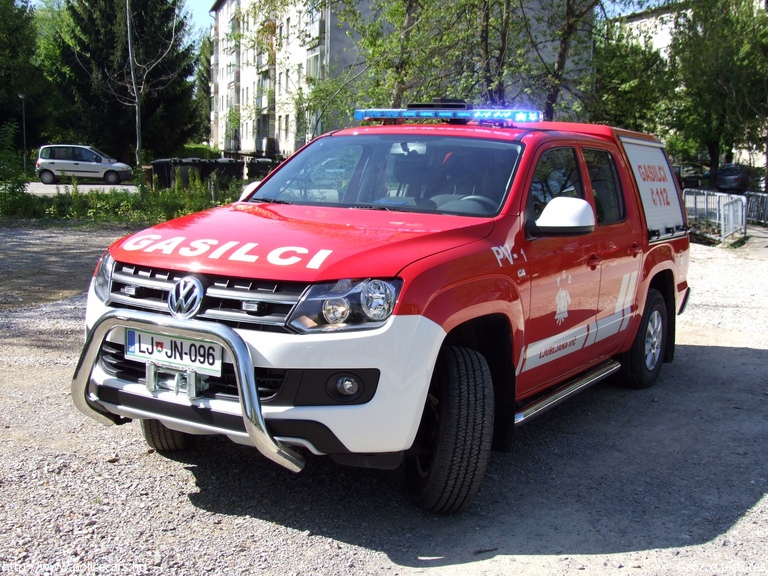 Volkswagen Amarok, PGD Ljubljana-Viè, fotó: Gzozzo pictures
Keywords: szlovén Szlovénia tûzoltó tûzoltóautó tûzoltóság LJJN-096 slovenian Slovenia fire firetruck