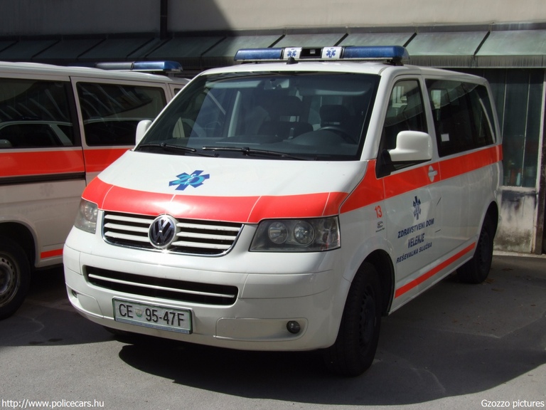 Volkswagen Transporter T5, Velenje, fotó: Gzozzo pictures
Keywords: szlovén Szlovénia mentőautó mentő CE95-47F slovenian Slovenia ambulance