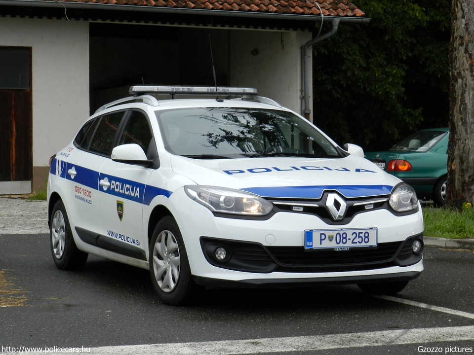 Renault Megane Grandtour, fotó: Gzozzo pictures
Keywords: szlovén Szlovénia rendőr rendőrautó rendőrség police policecar Slovenia slovenian
