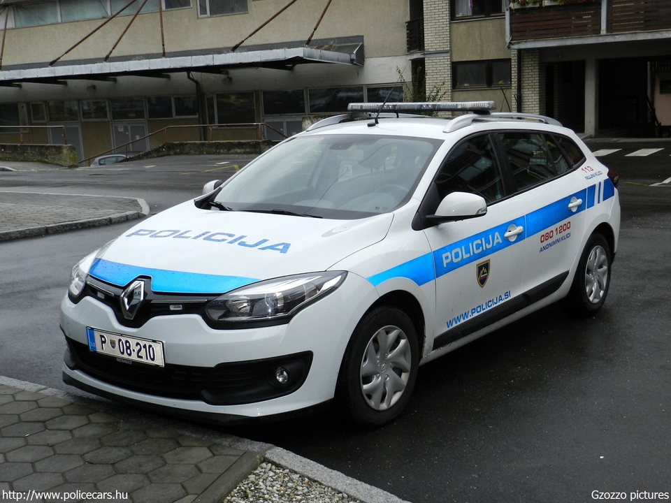 Renault Megane Grandtour, fotó: Gzozzo pictures
Keywords: szlovén Szlovénia rendőr rendőrautó rendőrség police policecar Slovenia slovenian
