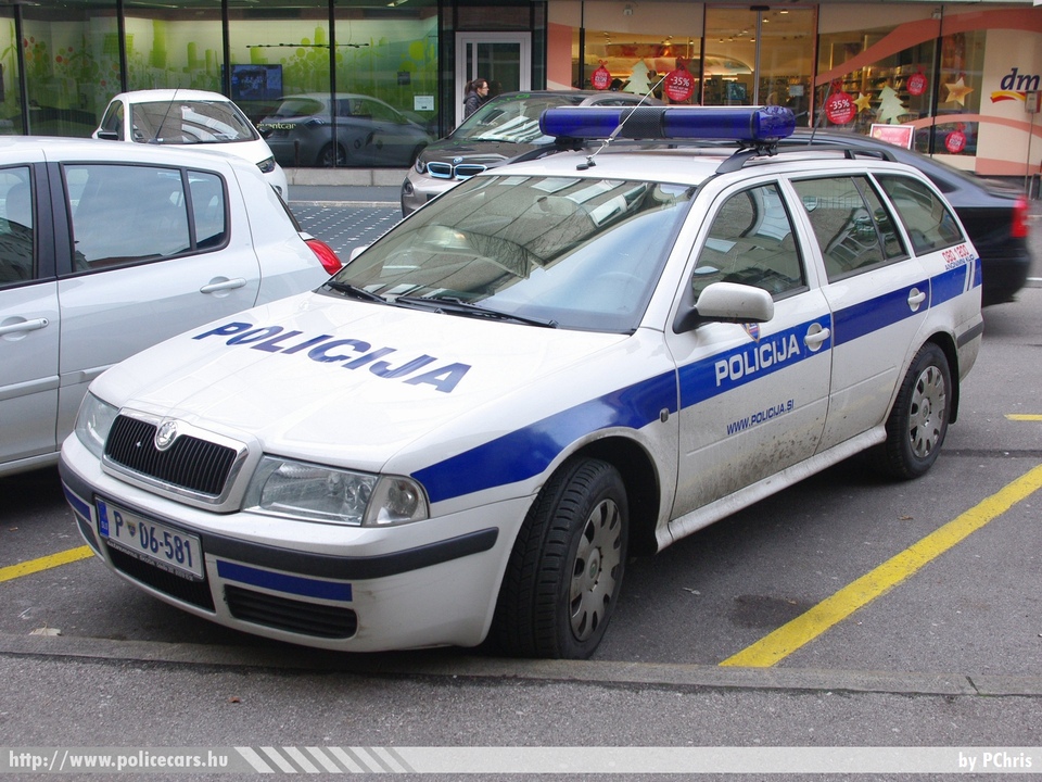 Skoda Octavia, fotó: PChris
Keywords: szlovén Szlovénia rendőr rendőrautó rendőrség Slovenia slovenian police policecar
