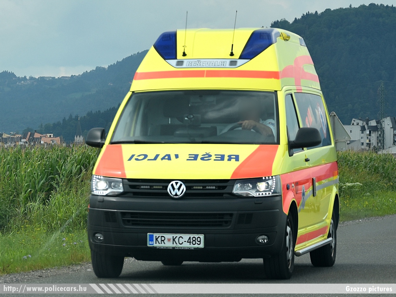 Volkswagen Transporter T5 facelift, fotó: Gzozzo pictures
Keywords: szlovén Szlovénia mentő mentőautó Slovenia slovenian ambulance