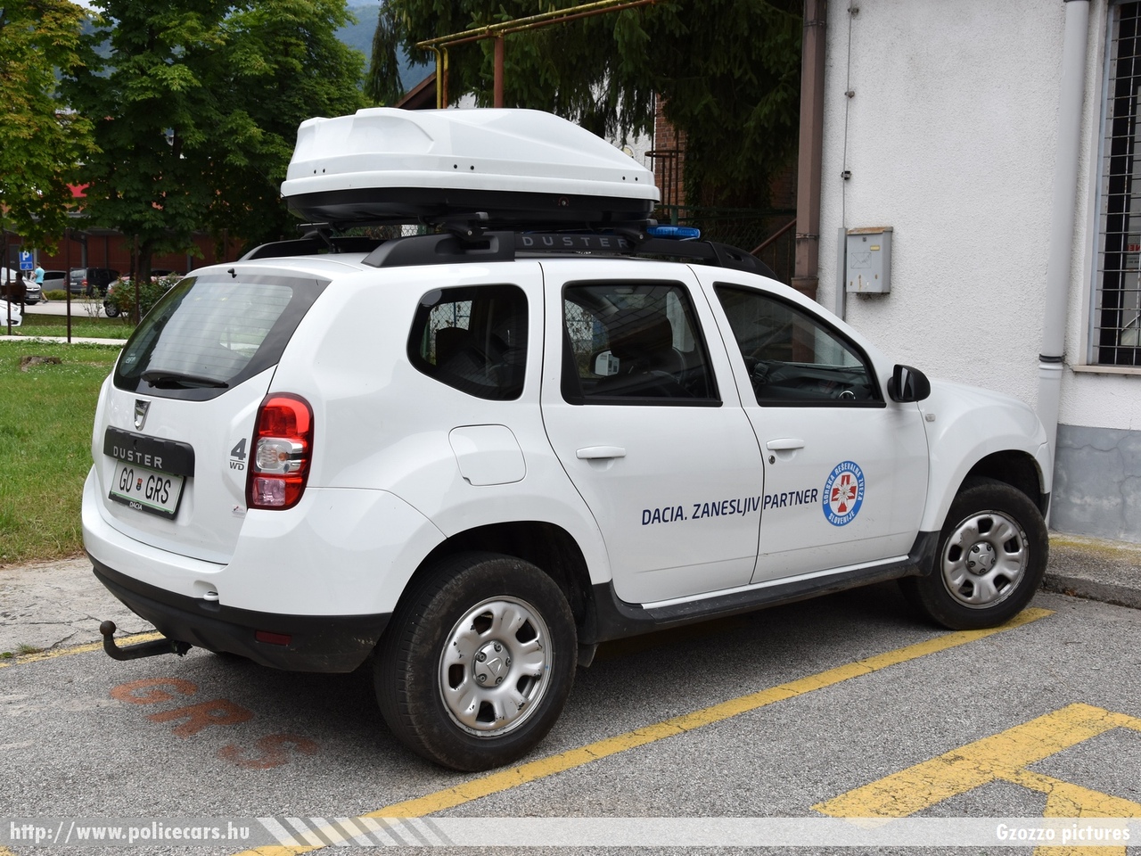 Dacia Duster, fotó: Gzozzo pictures
Keywords: szlovén Szlovénia szlovén slovenian Slovenia mountain rescue hegyimentő