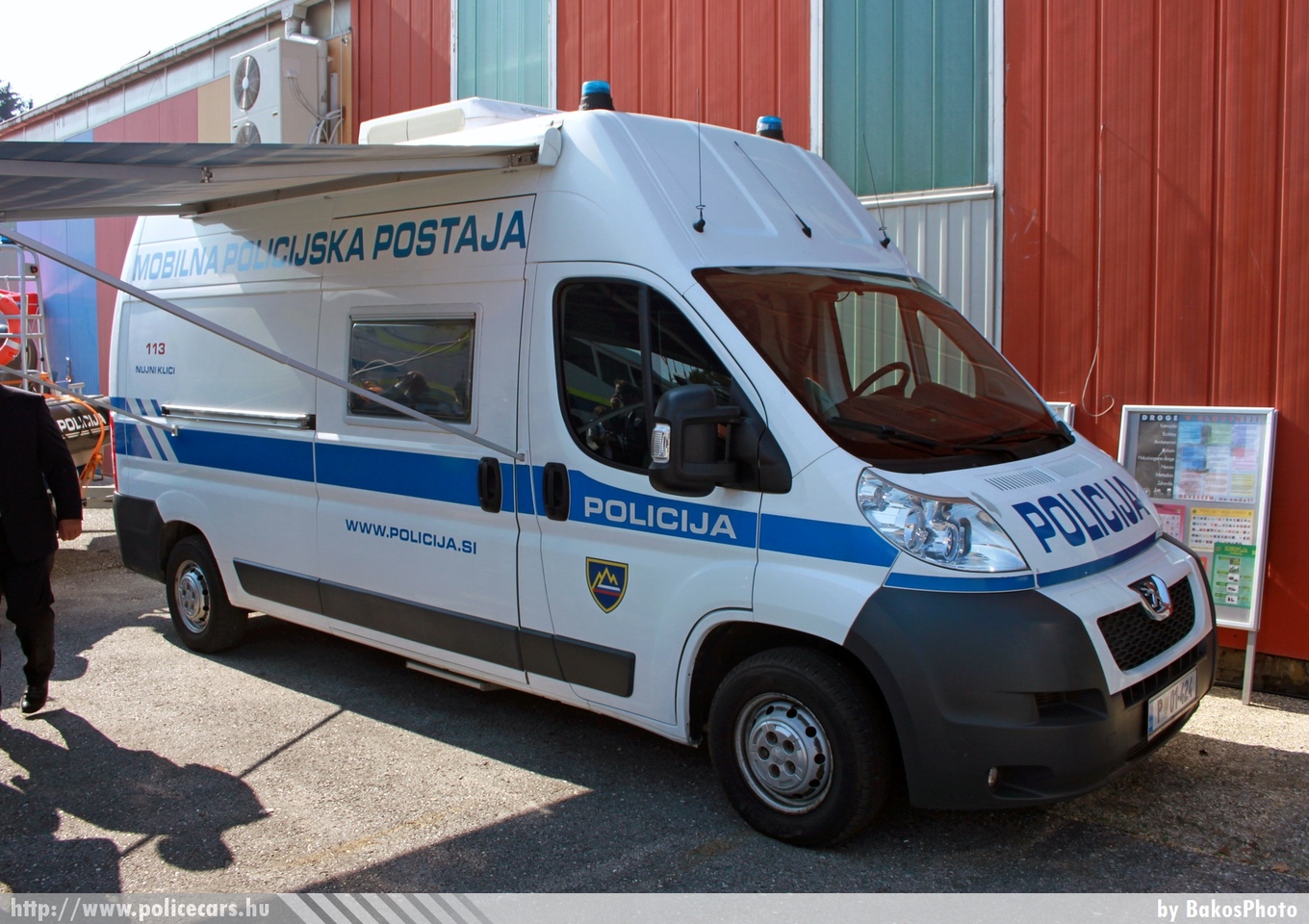 Peugeot Boxer, fotó: BakosPhoto
Keywords: szlovén Szlovénia rendőr rendőrautó rendőrség police policecar Slovenia slovenian